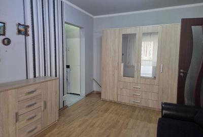 Apartament cu 2 camere semidecomandat în Rogerius - 2
