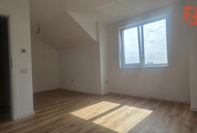 Duplex cu 4 camere cu Canalizare în Moșnița Nouă - 14