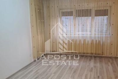 Apartament cu 3 camere decomandat în P-ța Unirii - 6