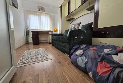 Apartament 4 camere --E3 -(MEDUZEI ) etajul 3 - 5