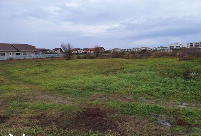 Teren de 720 mp, în Dumbrăvița