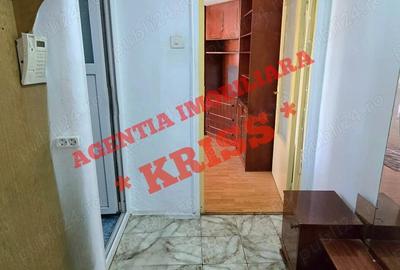 Apartament cu 2 camere semidecomandat în Craiovei - 4