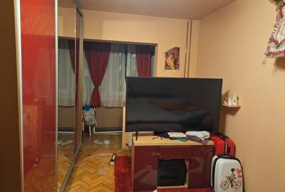 Apartament cu 3 camere decomandat, mobilat în Torontalului - 9