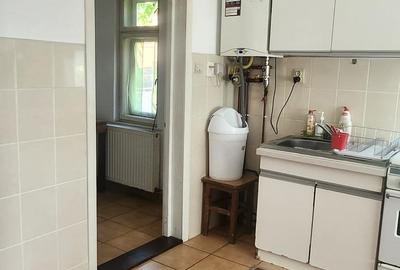 Casa situata in Rasnov, constructie din caramida D+P+pod, teren 395 mp - 13