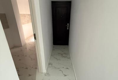 Casă individuală cu 8 camere cu Canalizare în P-ța Unirii - 12