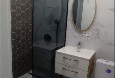 Apartament cu 2 camere semidecomandat în Colentina