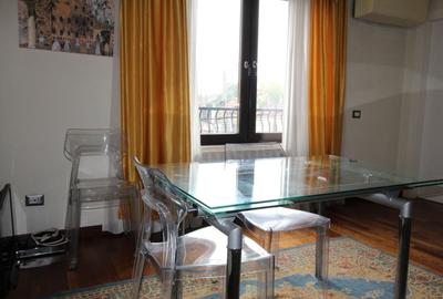 Rent for single. 2 CAMERE. etaj 1. Unirii- str Principatele Unite 38-40. Buchare - 1