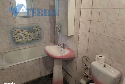 Apartament cu 2 camere, mobilat în Central