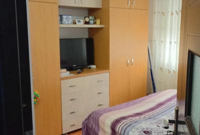 Pentru inchiriat - 3