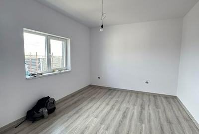 Duplex cu 3 camere cu Canalizare în Moșnița Nouă - 6