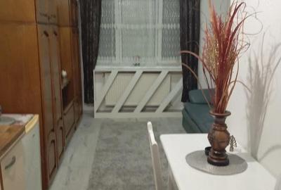 Garsonieră decomandată în UTA - 9