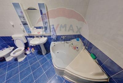 Casa / Vila cu 3 camere de vanzare in zona Ultracentral Casa / Vila cu 3 camere de vanzare in zona Ultracentral - 9