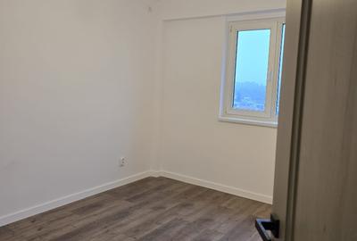 Apartament cu 3 camere decomandat în Titulescu - 5