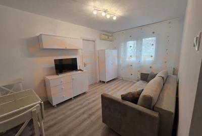 Apartament 2 camere  de inchiriat - zona Tomis Nord Constanta - 1