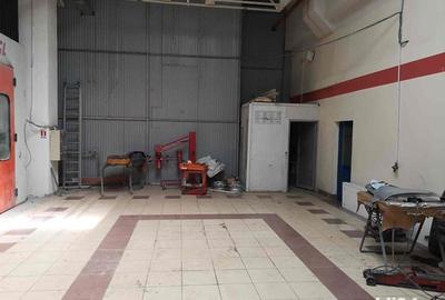 Spațiu comercial, de 800 mp, în Central - 3