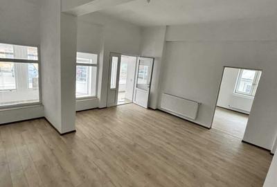 Apartament cu 4 camere nedecomandat în Pianu - 12