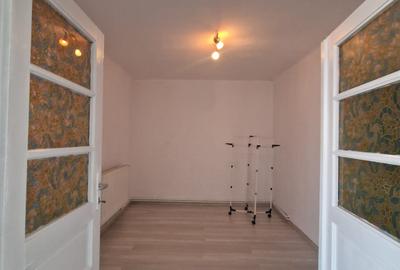 Branesti -  Casa - singur curte - teren 720 mp - casa 97 mp - deschidere 13 mp - 5