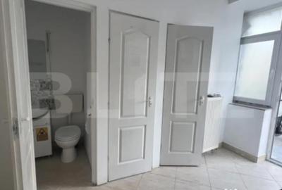 Spațiu comercial, de 60 mp, în Central - 2