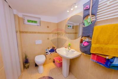 Casa eleganta in zona exclusivista, cu priveliste de vis - 16