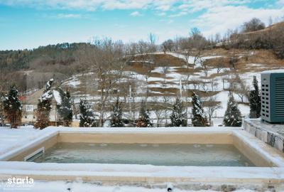 Casă cu 5 camere cu Teren 4000 Mp în Călățele - 3