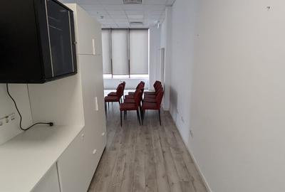 Spațiu comercial de închiriat, 350 mp, Piața Mihai Viteazul - 15
