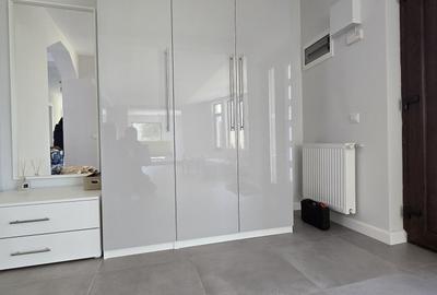 Casa individuala 210 mp, Cartierul Latin, curte 380 mp - 2