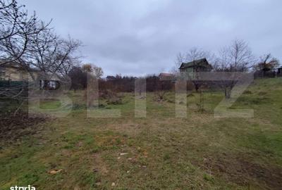 Teren de 2618 mp, în Strugurilor - 2