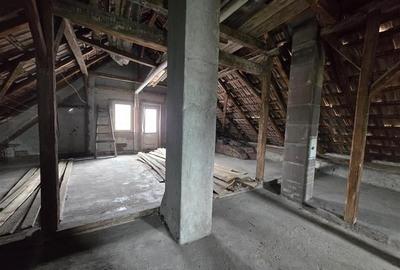 Imobil cu potential, constructie solida cu 2 apartamente,+demisol si garaj, Bras - 18