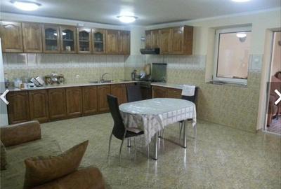 Casă cu 10 camere cu Teren 700 Mp în Rădăuți - 3