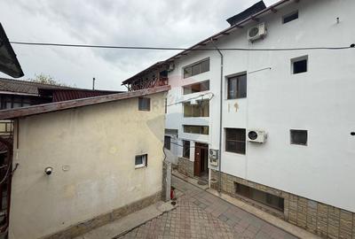 Pensiune de vanzare cu teren 2140 mp in Mamaia Navodari - 18