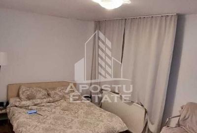 Apartament cu 3 camere semidecomandat, mobilat în Girocului