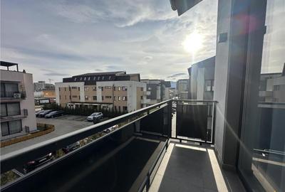 Decomandat cu loc de parcare, etaj intermediar, doua balcoan - 1