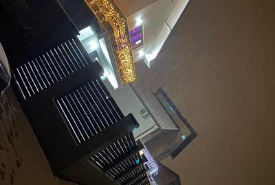 Casă cu 7 camere în Central - 1