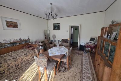 Apartament cu 3 camere decomandat în Central - 11