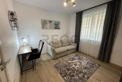 Apartament cu 3 camere decomandat în Spitalul Județean - 4