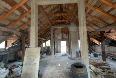 Casă cu 7 camere cu Teren 1656 Mp în Central - 10