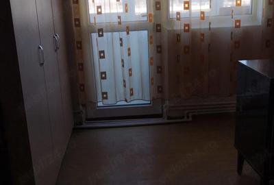 Garsonieră decomandată în Est - 8