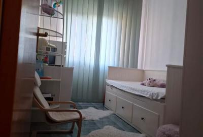 Apartament cu 3 camere decomandat în Peneș Curcanul - 6