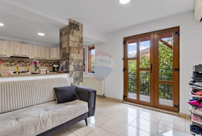 Apartament cu 3 camere la casa de vanzare in Bujac 0%Comision - 2