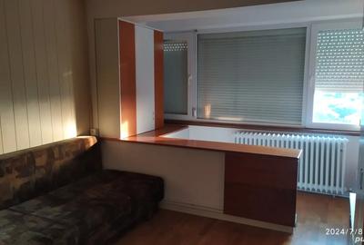 Apartament cu 2 camere decomandat în Favorit