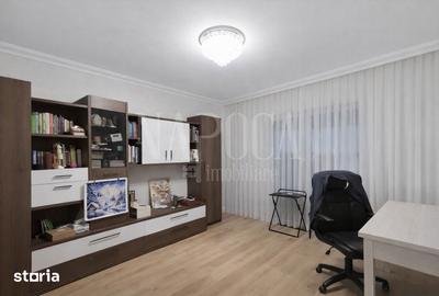 Casă cu 4 camere cu Canalizare în Central