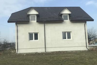 Casă cu 4 camere cu Teren 865 Mp în Păulești - 4