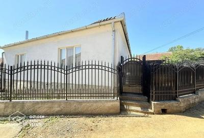 Casă cu 3 camere cu Teren 2591 Mp în Nicolae Bălcescu - 1