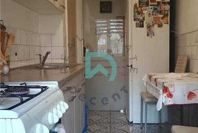 Apartament cu 2 camere decomandat în Tractorul - 10