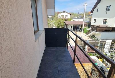 Apartament cu 4 camere decomandat în Podu Roș - 1