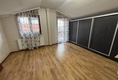 Casă cu 4 camere în Central - 8