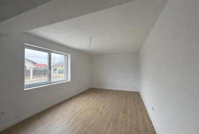 Apartament cu 3 camere decomandat în Cetate - 1