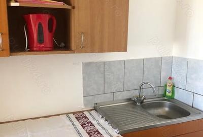 Garsonieră decomandată în Broșteni - 5