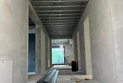 Casă cu 4 camere în Exterior Vest - 2