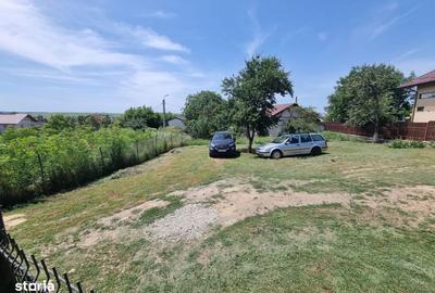 Teren de 606 mp, în Bucium